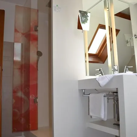 Le Domaine Des Cigognes Hotel Ennevelin