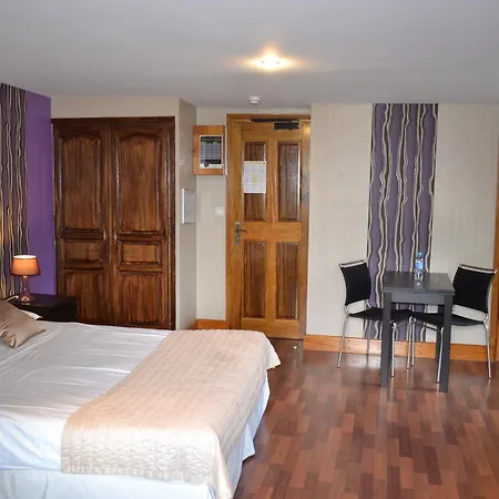 Hotel Le Domaine Des Cigognes Ennevelin