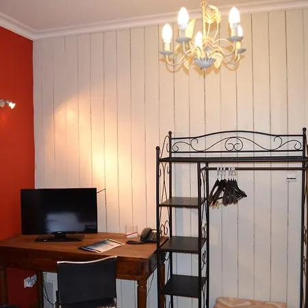 Le Domaine Des Cigognes 3*