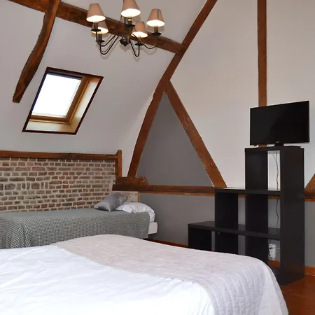 Le Domaine Des Cigognes Hotel 3*