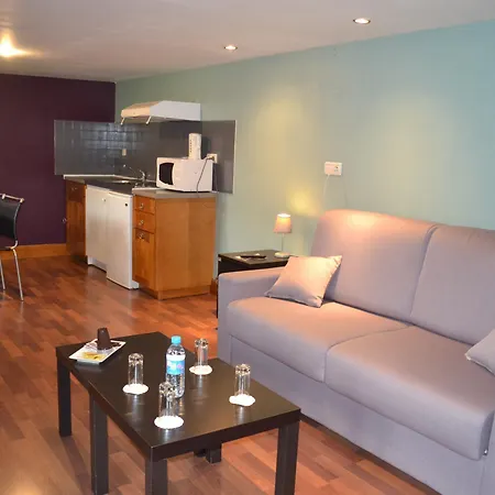 Le Domaine Des Cigognes Hotel Ennevelin