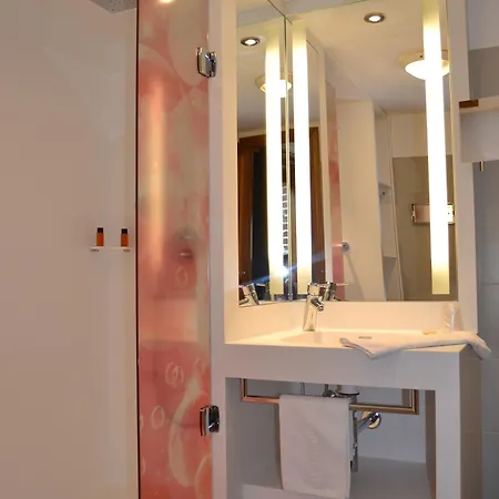 Le Domaine Des Cigognes Hotel 3*