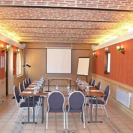 Le Domaine Des Cigognes