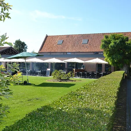 Le Domaine Des Cigognes 호텔 3*