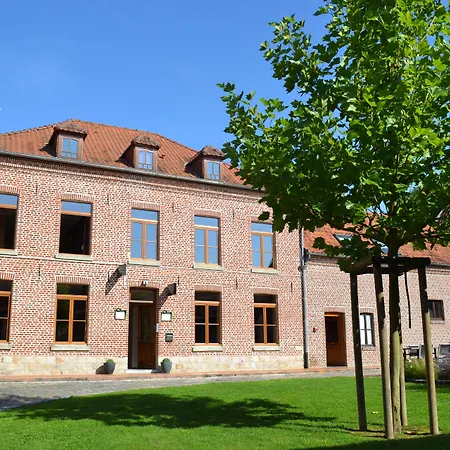 Le Domaine Des Cigognes 호텔