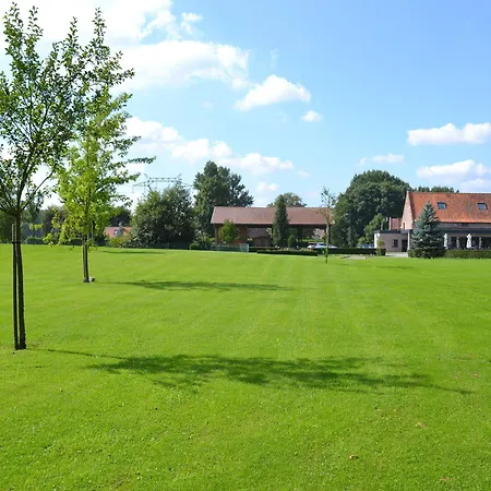 Hotel Le Domaine Des Cigognes