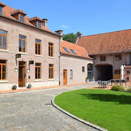 Le Domaine Des Cigognes Hotel 3*