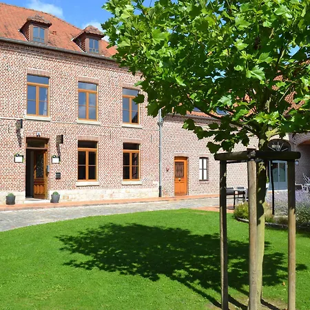 Le Domaine Des Cigognes Hotel