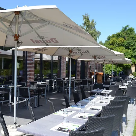 Le Domaine Des Cigognes 호텔