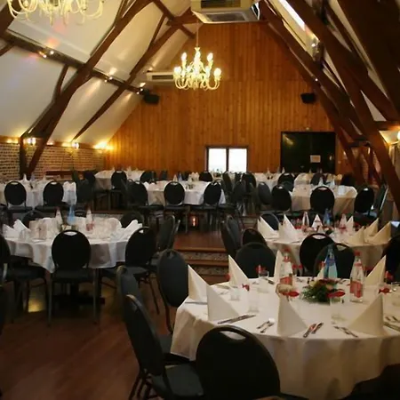 Le Domaine Des Cigognes 호텔 3*