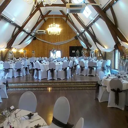Le Domaine Des Cigognes 3*