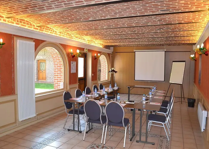 Le Domaine Des Cigognes 3*