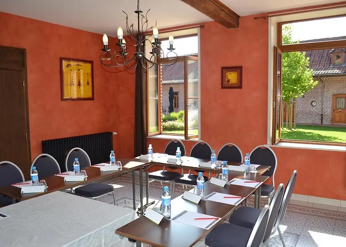 Le Domaine Des Cigognes