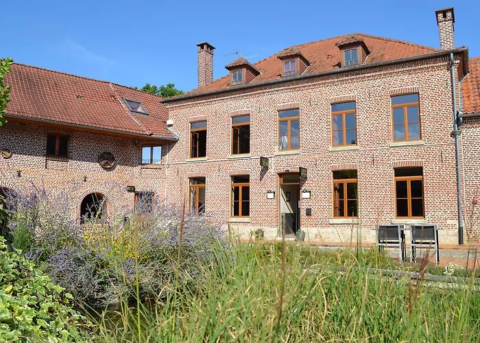 Hotel Le Domaine Des Cigognes Ennevelin