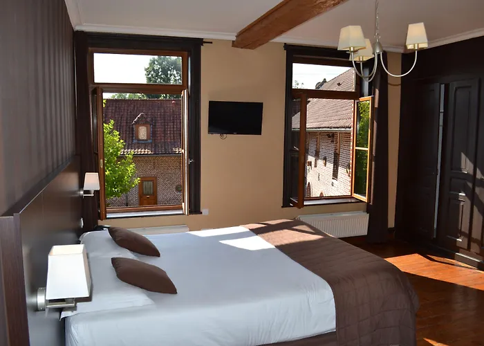 Le Domaine Des Cigognes Hotel