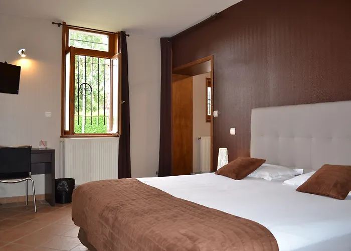 Le Domaine Des Cigognes Hotel