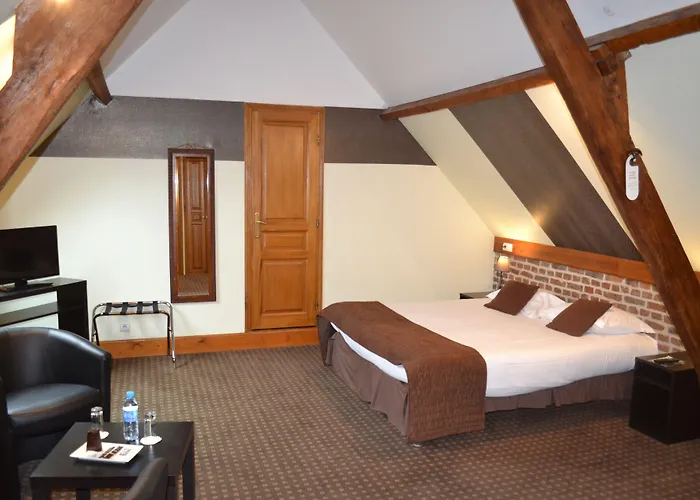 Le Domaine Des Cigognes