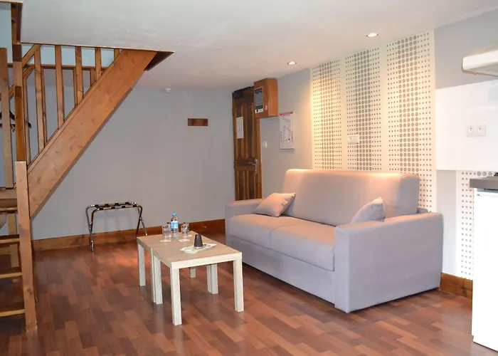 Le Domaine Des Cigognes Hotel